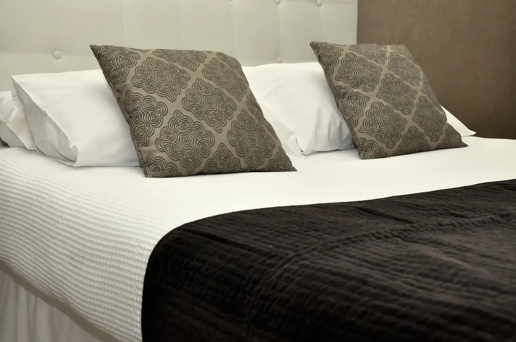 Du Mont Blanc Hotel