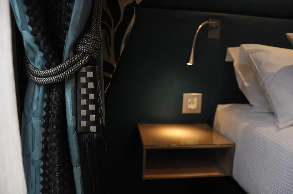 Du Mont Blanc Hotel